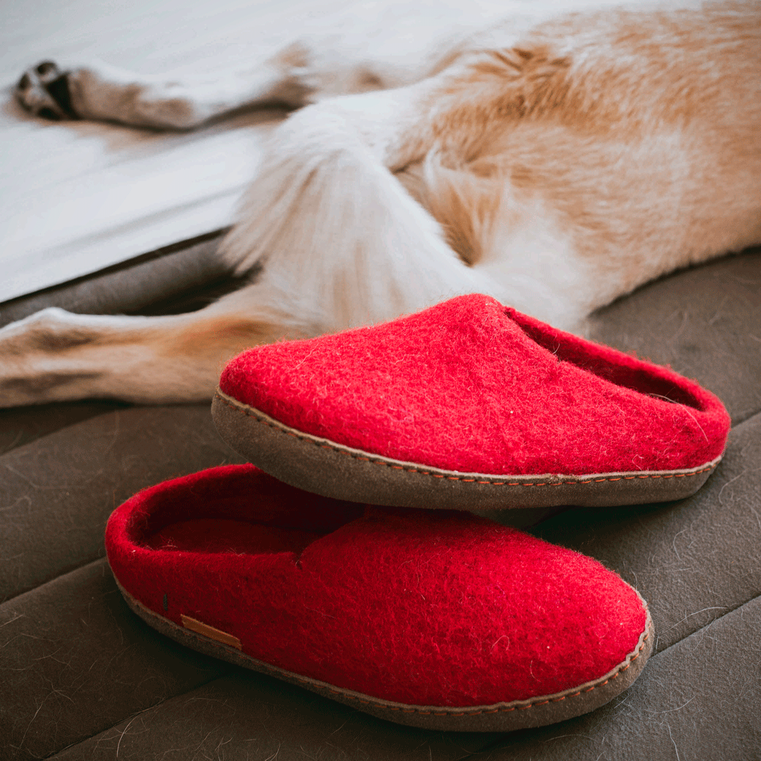 Classic Slipper - Solid Red with Leather
